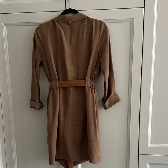Brown Double-Breasted Women's Trench Coat With Belt - Picture 2 of 7